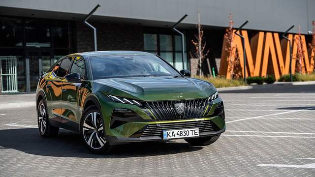 Тест-драйв оновленого Peugeot 408: ще більше шарму