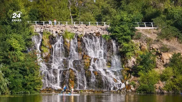 Водоспад у Дніпрі